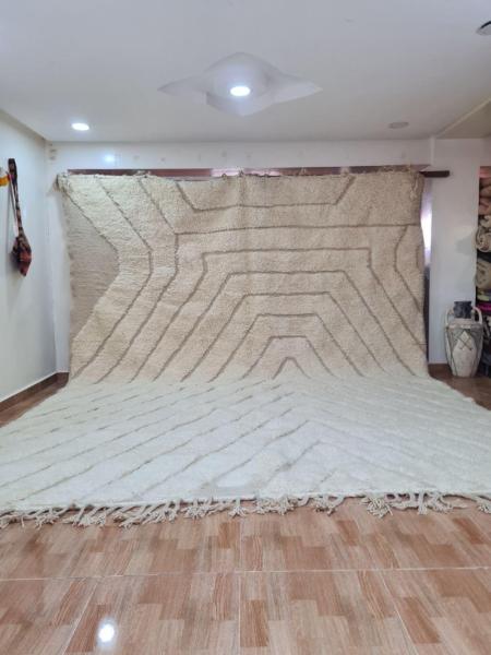 White Namrah Marokkaans handgemaakt tapijt